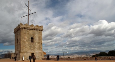 120 años de las telecomunicaciones navales: Historia, presente y futuro