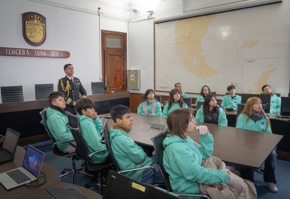 La conciencia marítima en la educación media