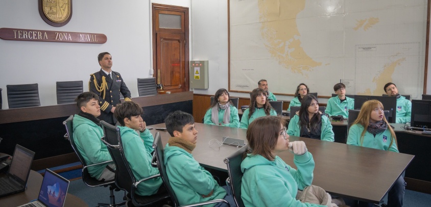 La conciencia marítima en la educación media